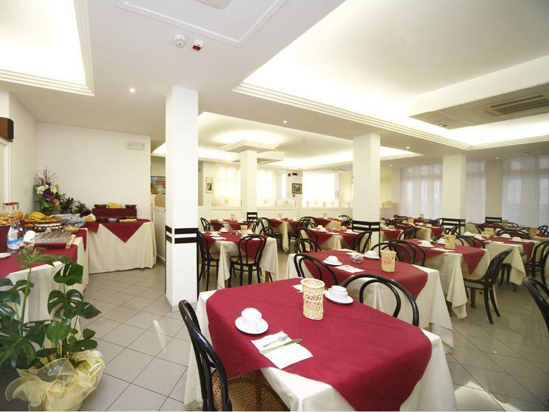Hotel Sport Rímini Restaurante foto